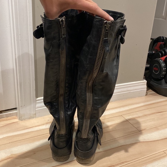 Faux leather boots - Picture 2 of 4